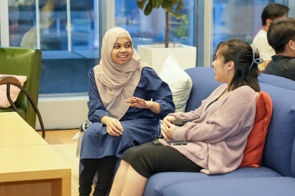 The mentors and mentees meeting for the first time!