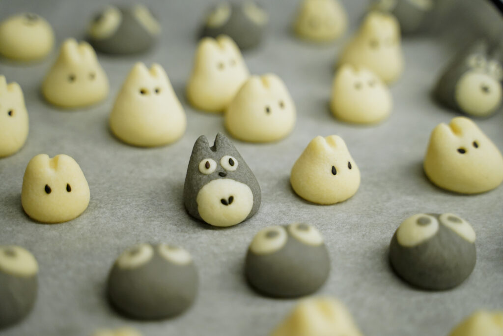 Who could resist snapping some photos of these cute baked goods? Don’t forget to tag us on Instagram @sitalumni !