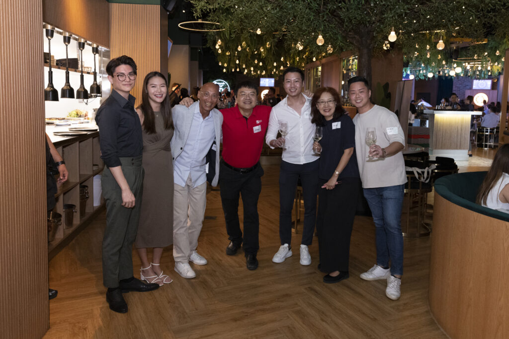 In good company, with good food to boot